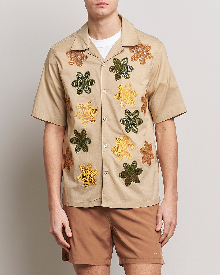 Mies | Lyhythihaiset kauluspaidat | NN07 | Julio Flower Short Sleeve Shirt Cream