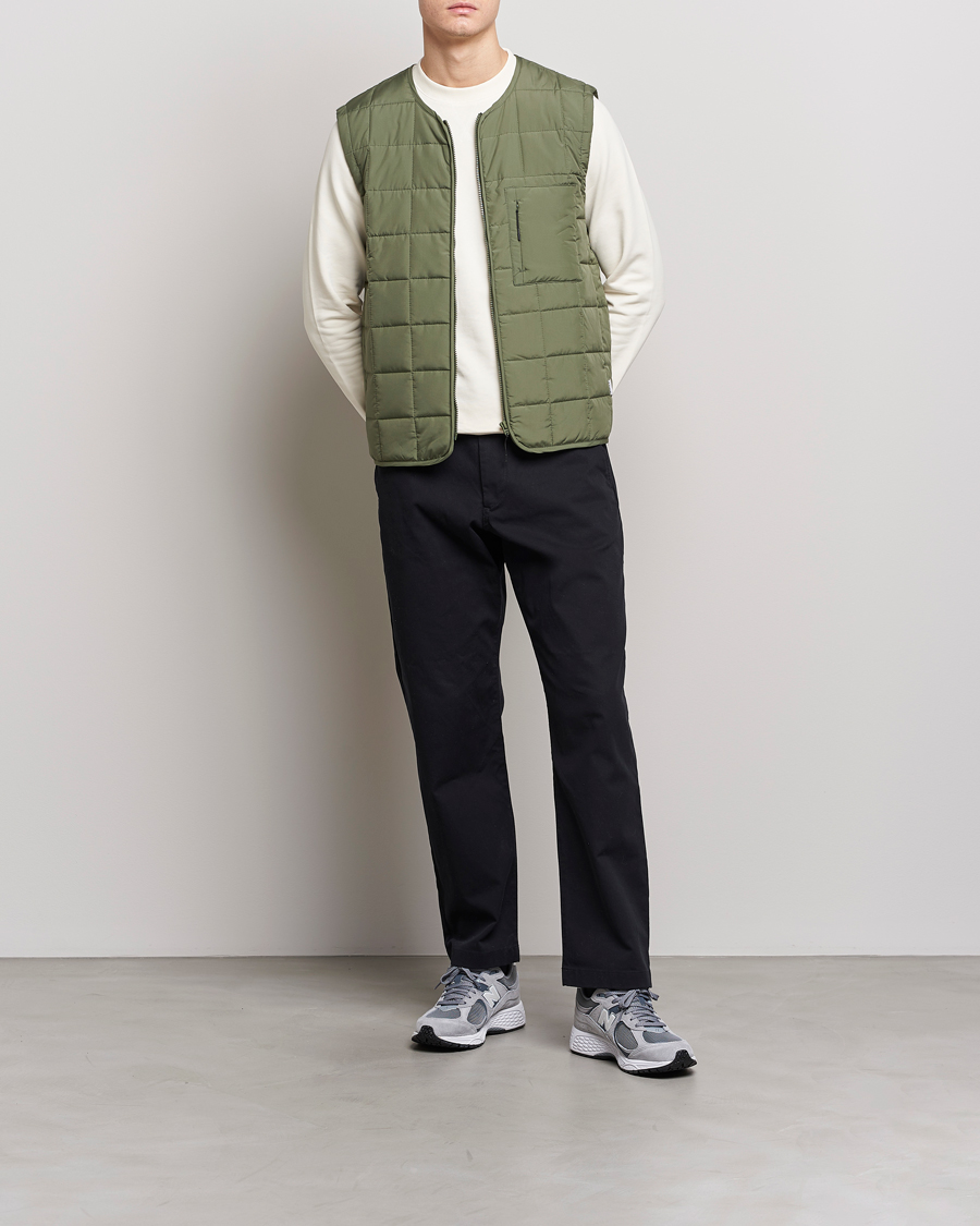 Mies | Ulkoliivit | RAINS | Liner Vest Evergreen