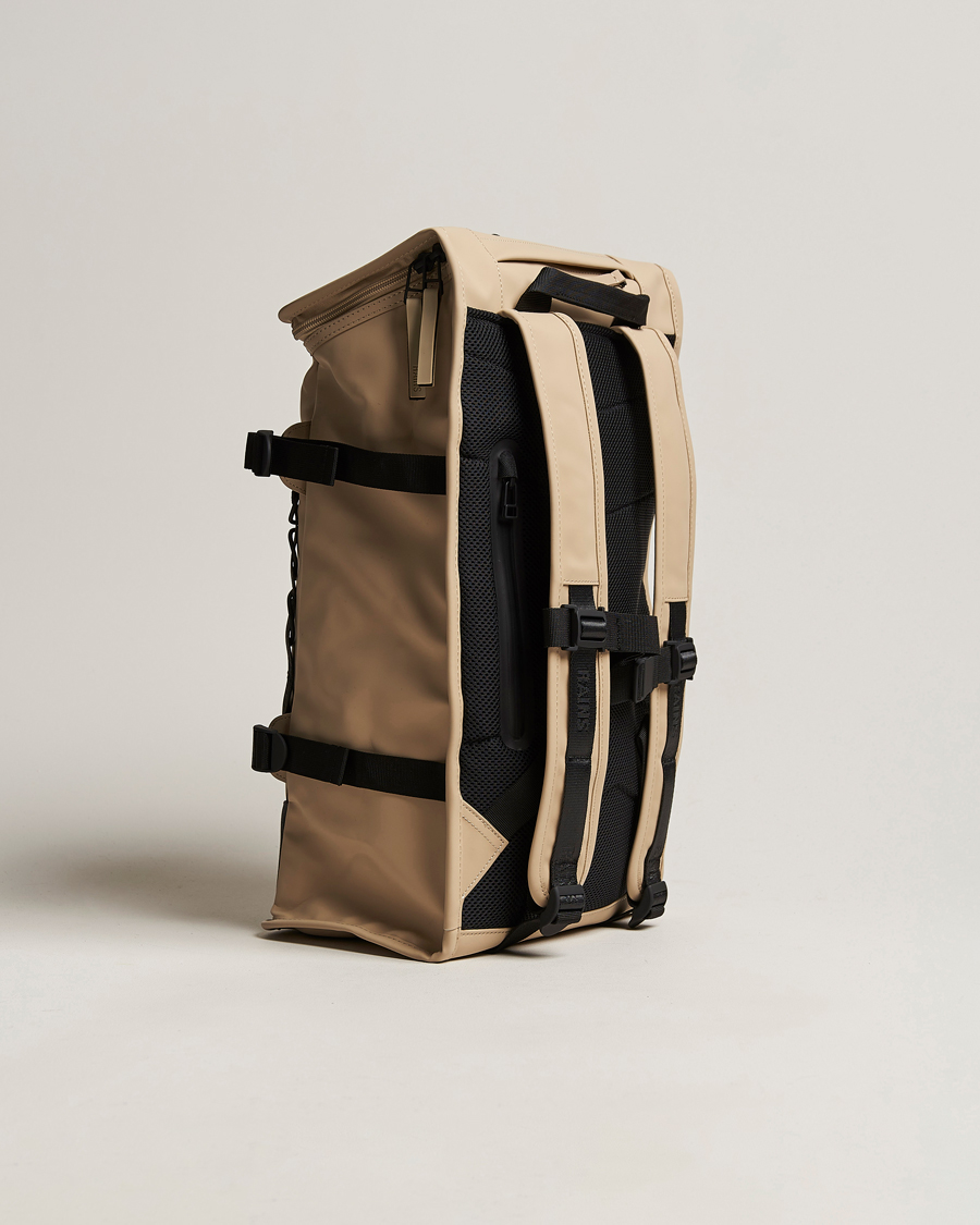 Mies | RAINS Trail Mountaineer Backpack Sand | RAINS | Trail Mountaineer Backpack Sand