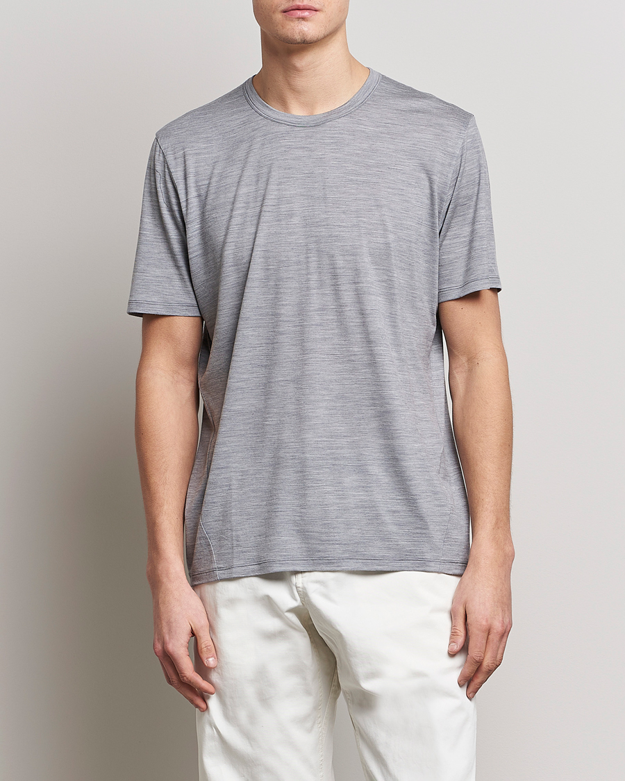 Mies |  | Arc'teryx Veilance | Frame Short Sleeve T-Shirt Void Heather
