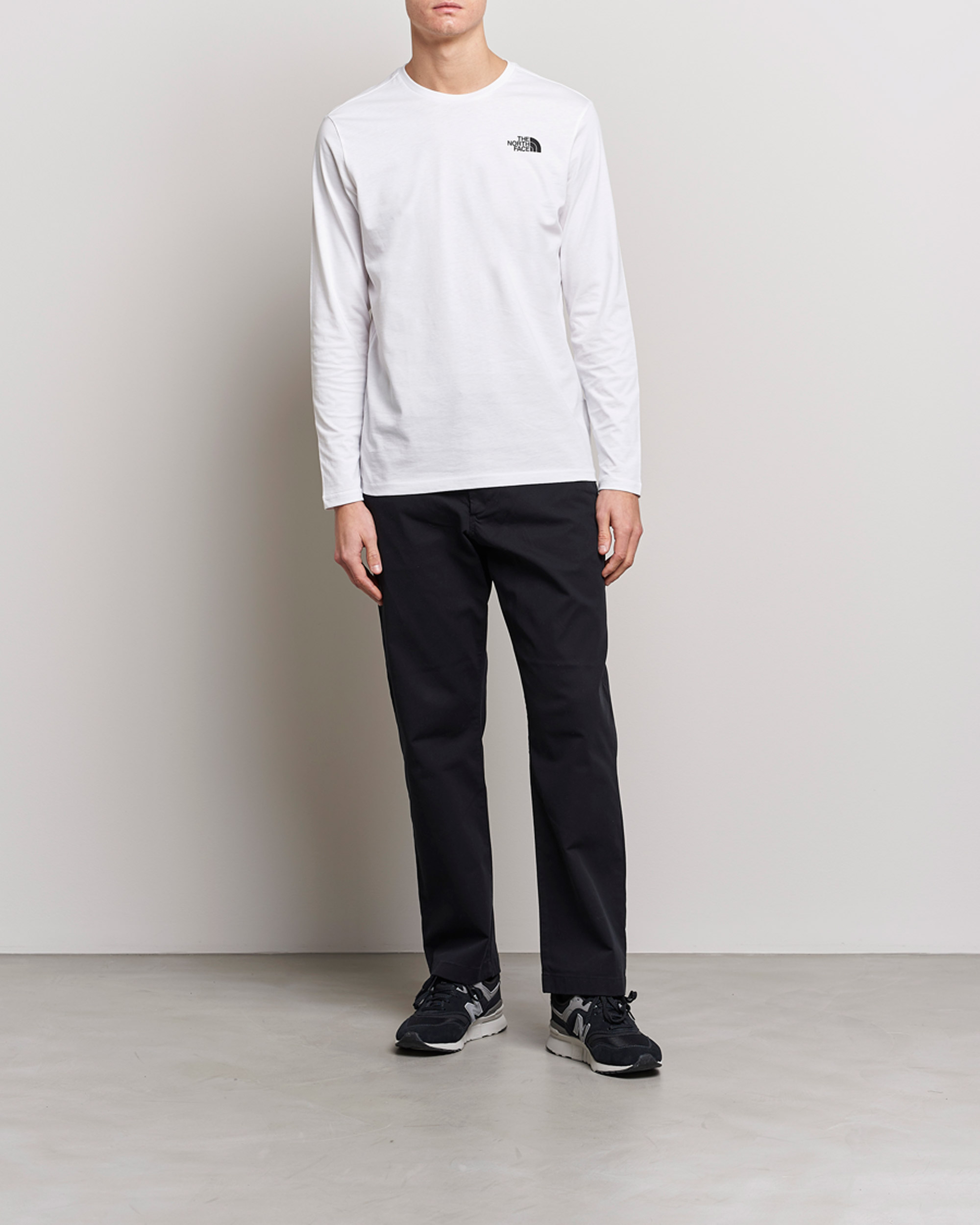 Mies | T-paidat | The North Face | Long Sleeve Easy T-Shirt White
