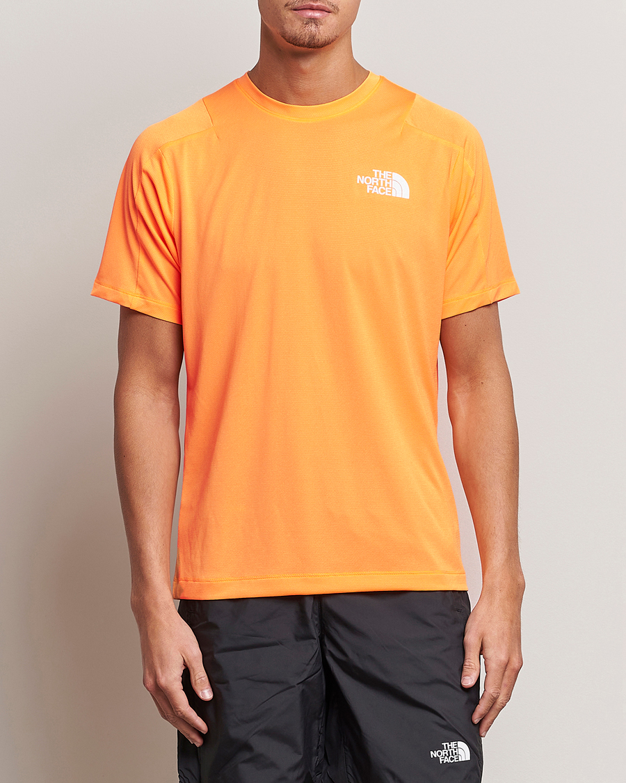 Mies | Vaatteet | The North Face | Mountain Athletics T-Shirt Vitamin C