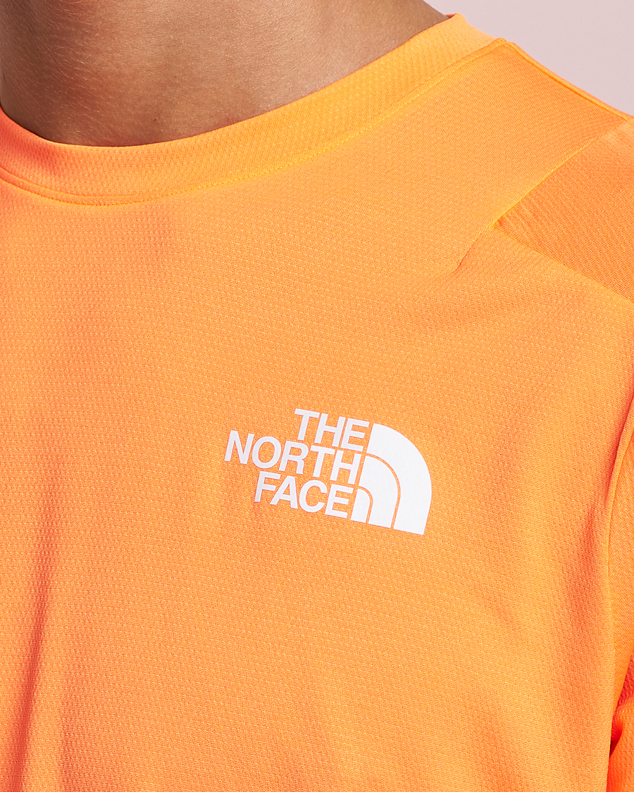 Mies | T-paidat | The North Face | Mountain Athletics T-Shirt Vitamin C