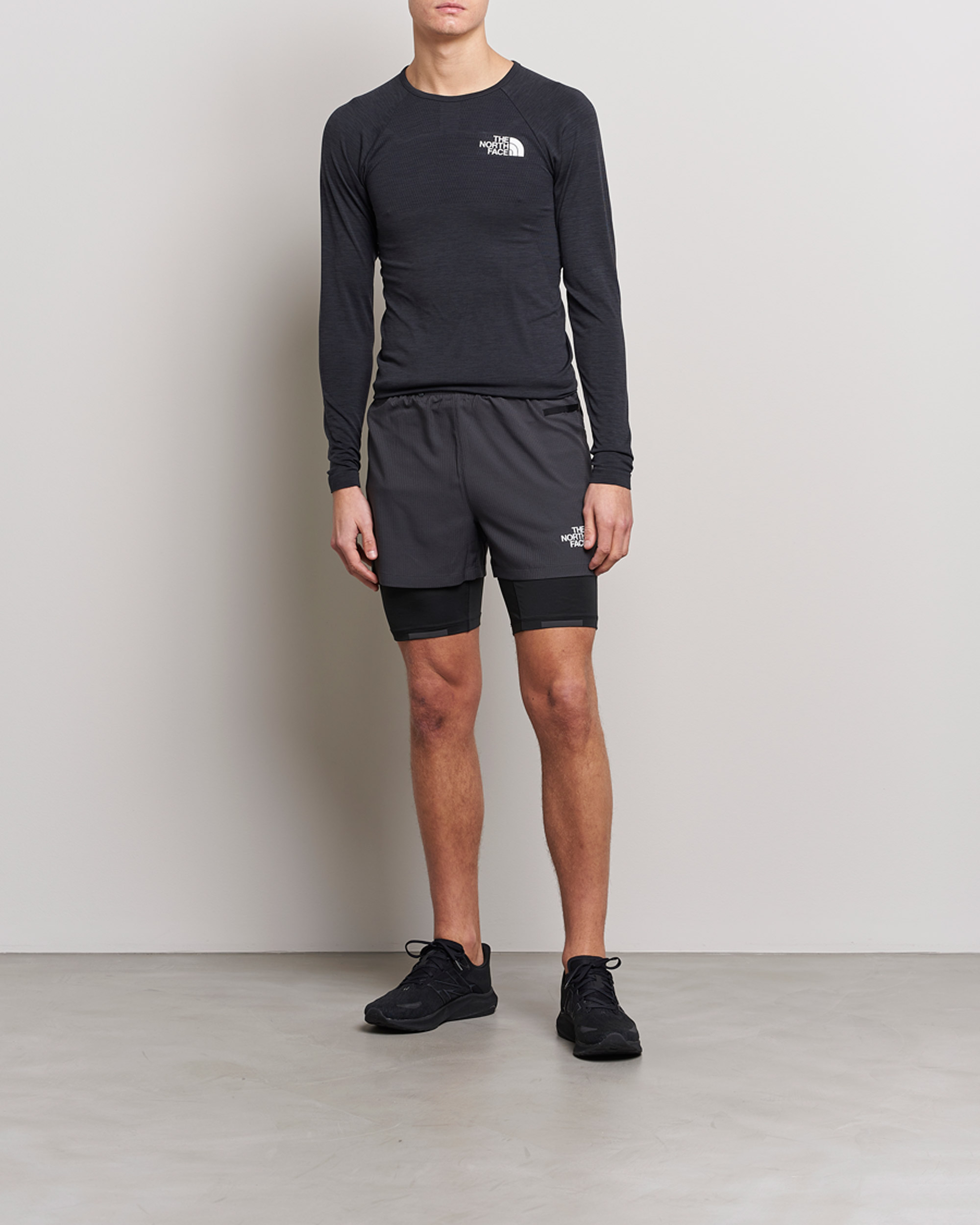 Mies | Shortsit | The North Face | Mountain Athletics Dual Shorts Black/Asphalt