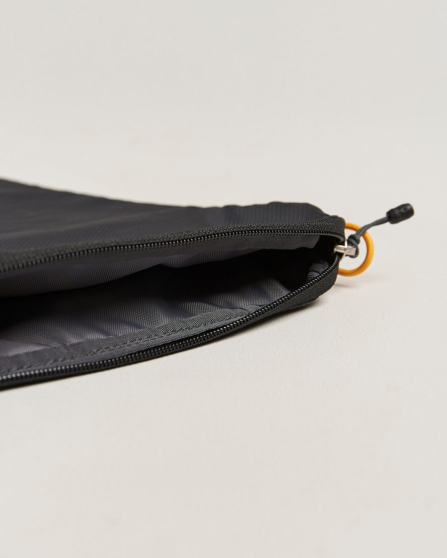 Mies | The North Face Flyweight Laptop Sleeve Black | The North Face | Flyweight Laptop Sleeve Black