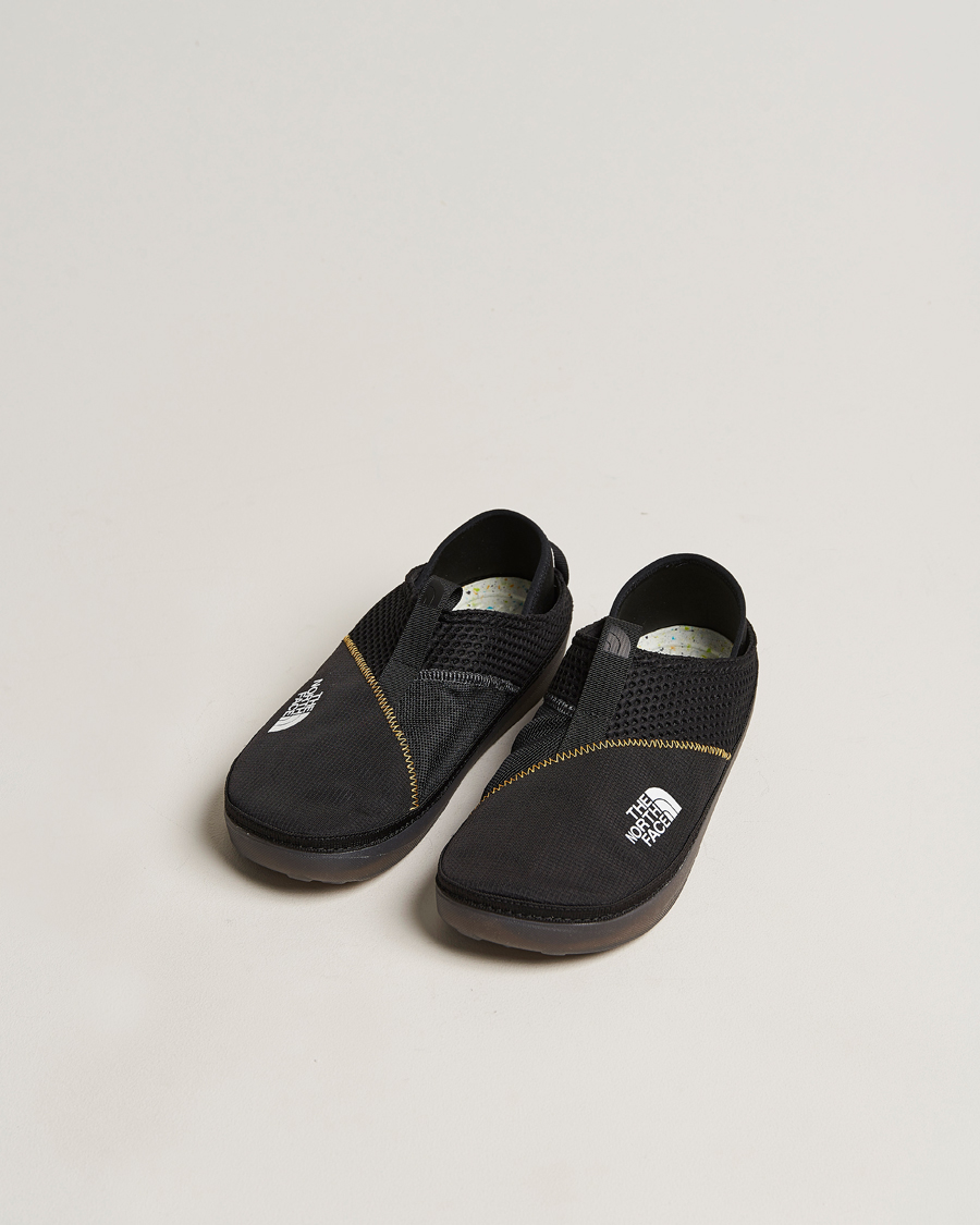 Mies | Vaelluskengät | The North Face | Base Camp Mules Black