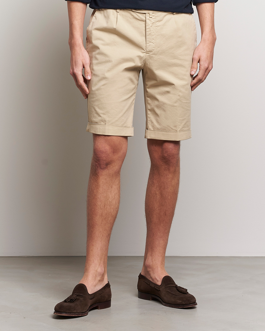Mies | Chino-shortsit | Briglia 1949 | Pleated Cotton Shorts Beige