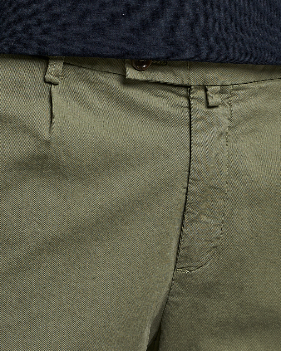Mies | Shortsit | Briglia 1949 | Pleated Cotton Shorts Olive