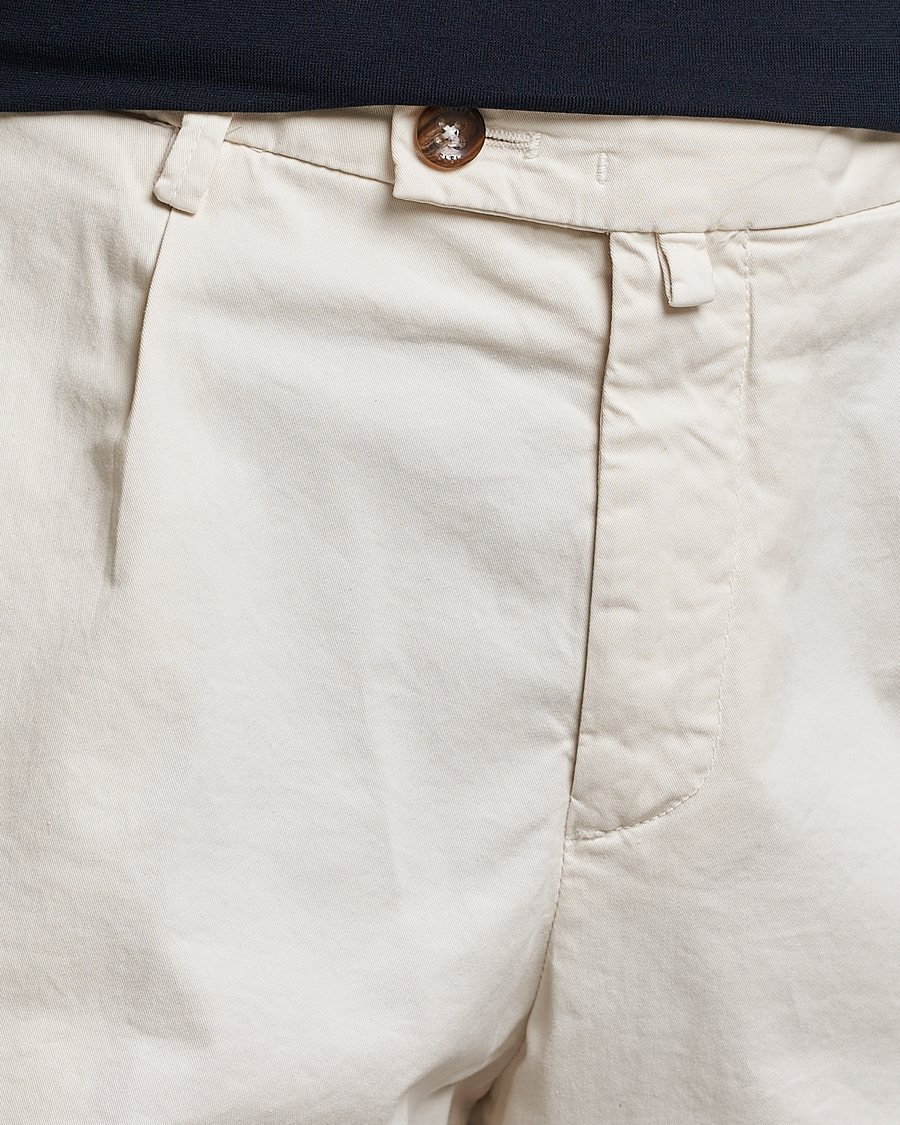 Mies | Shortsit | Briglia 1949 | Pleated Cotton Shorts Cream