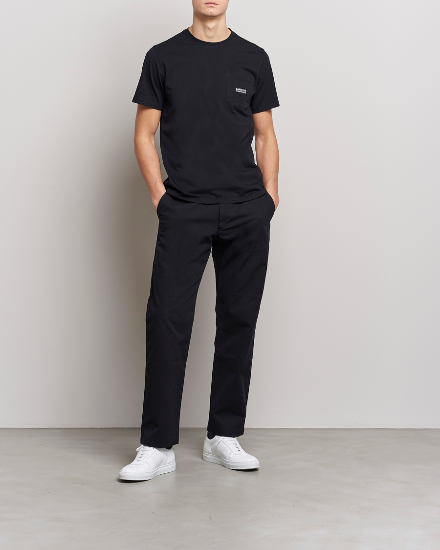 Mies | T-paidat | Barbour International | Radok Pocket Crew Neck T-Shirt Black