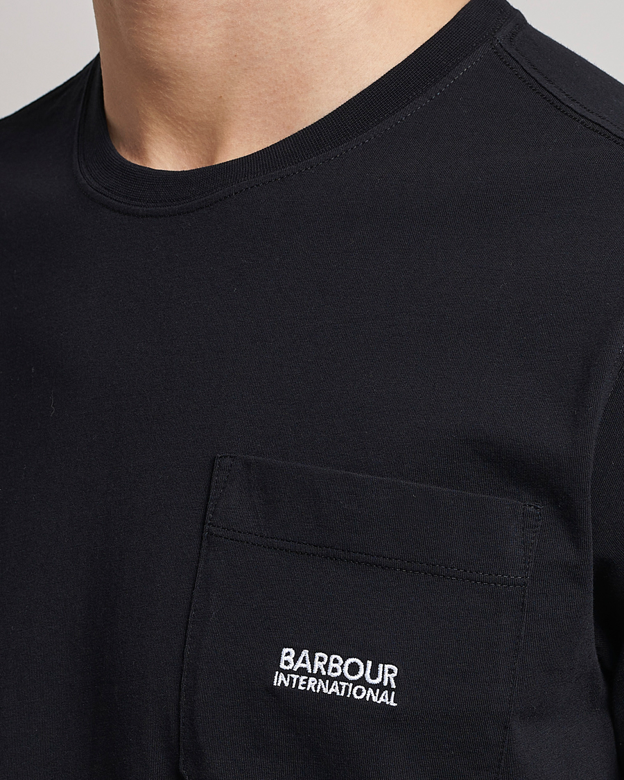 Mies | T-paidat | Barbour International | Radok Pocket Crew Neck T-Shirt Black