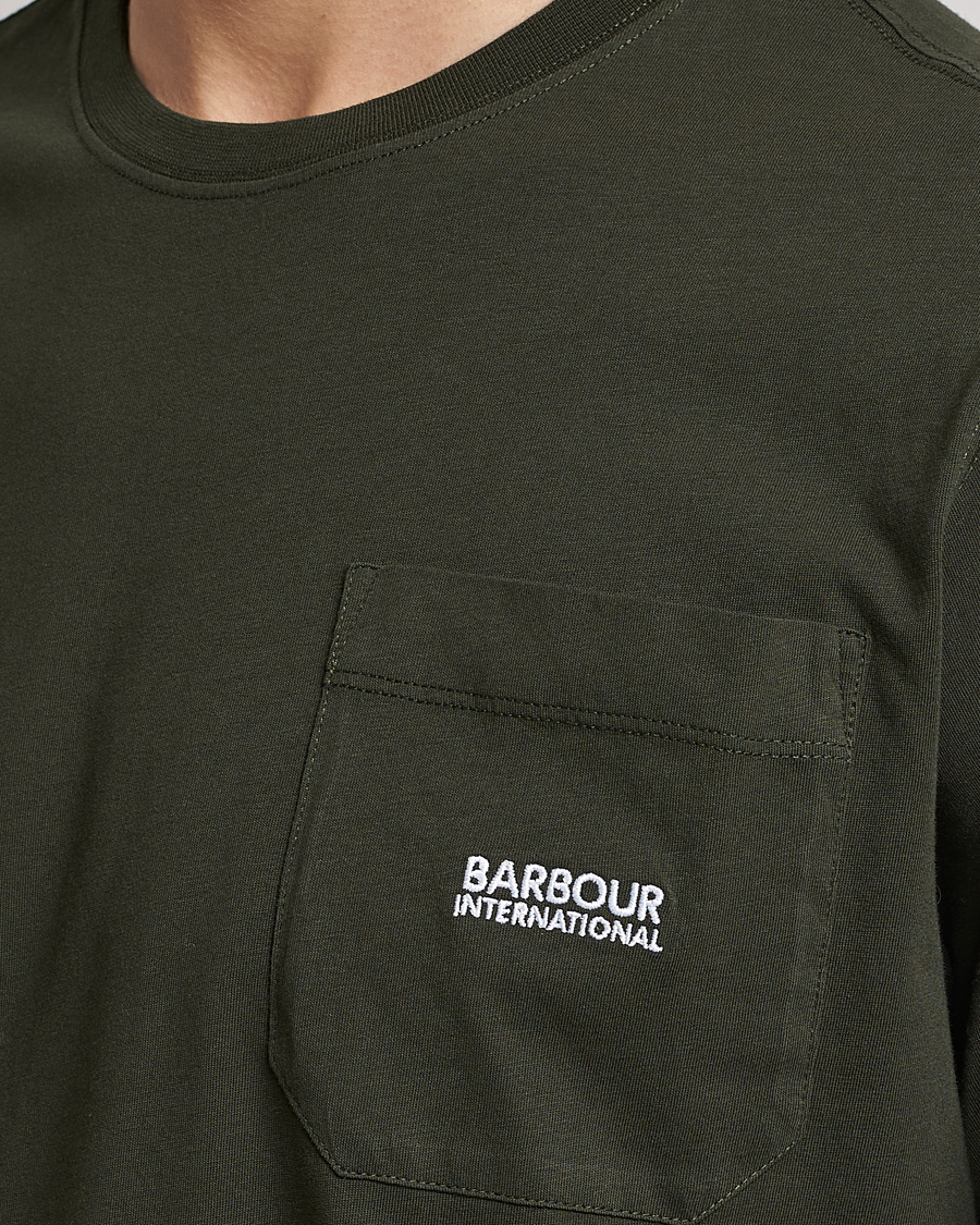 Mies | T-paidat | Barbour International | Radok Pocket Crew Neck T-Shirt Forrest Green