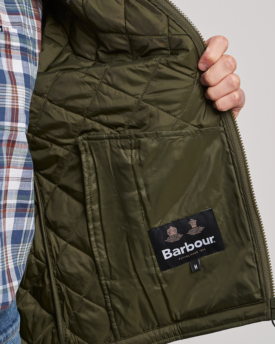 Mies | Takit | Barbour Lifestyle | Hann Quilted Jacket Olive