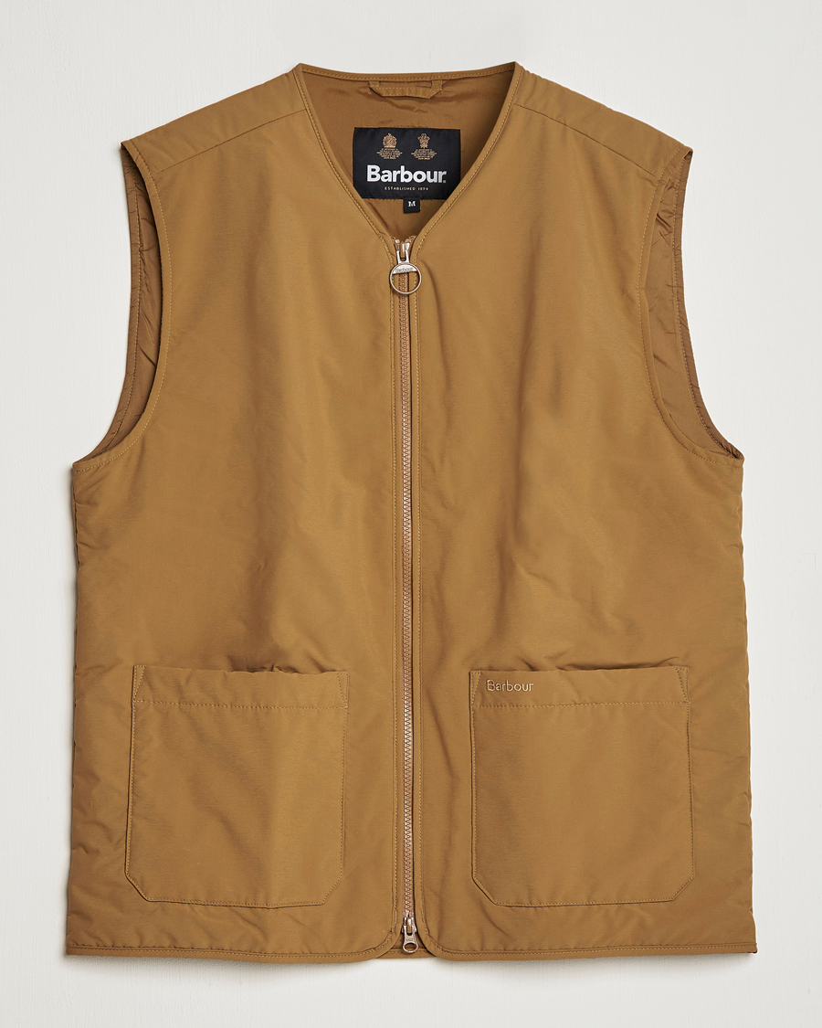 Mies | Ulkoliivit | Barbour Lifestyle | Harpen Gilet Russet