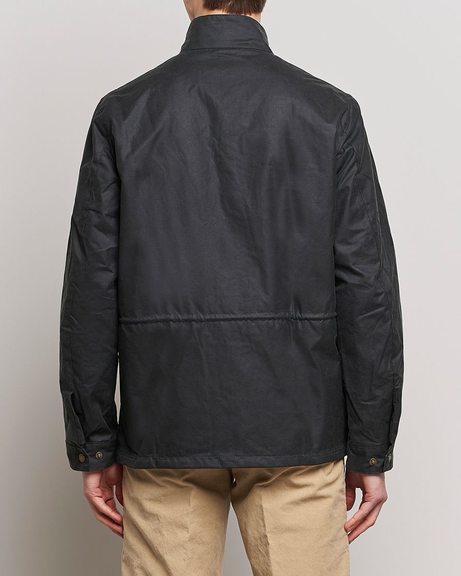 Mies | Takit | Barbour Lifestyle | Farnham Vax Jacket Sage Green