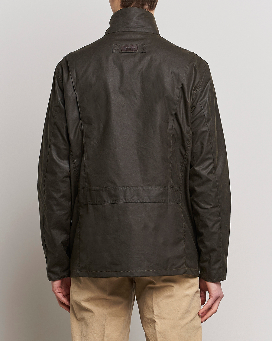 Mies | Takit | Barbour Lifestyle | Dunlin Vax Jacket Olive