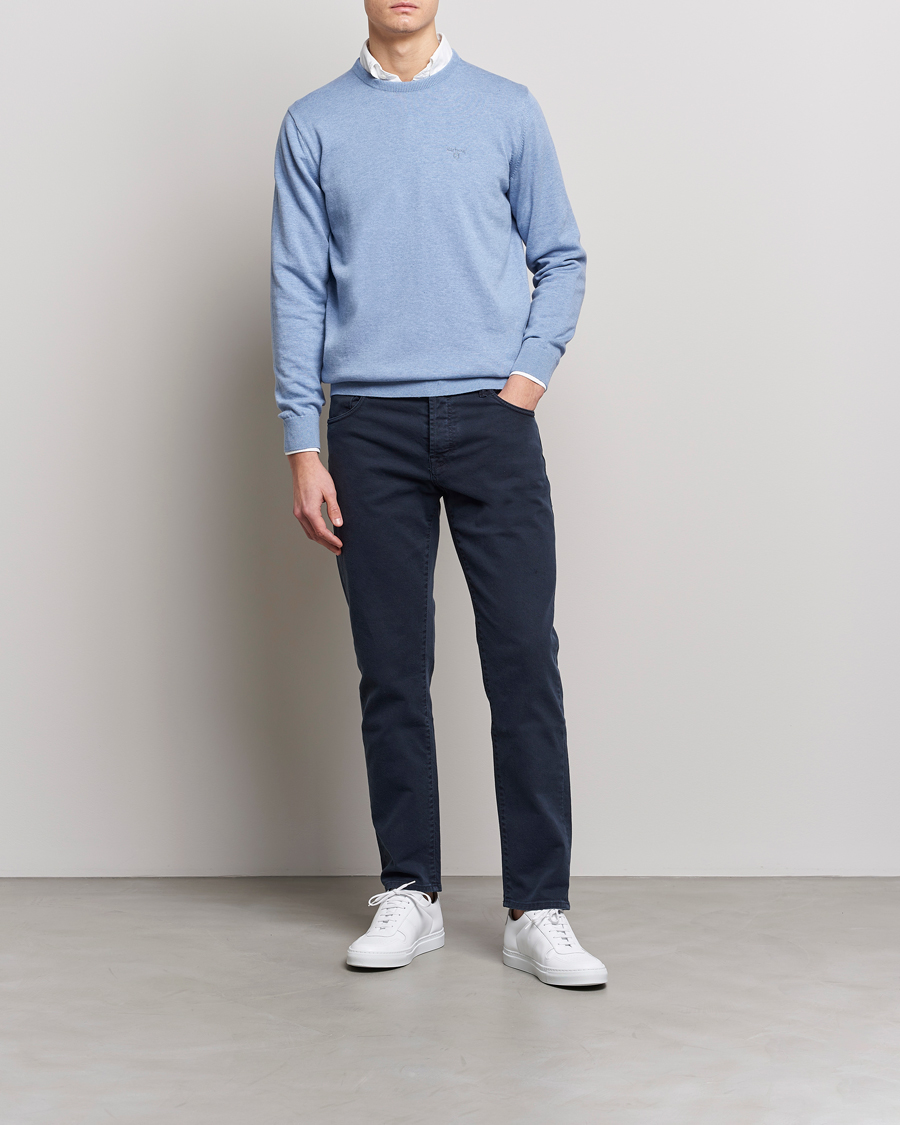 Mies | Puserot | Barbour Lifestyle | Pima Cotton Crew Neck Chambray Blue
