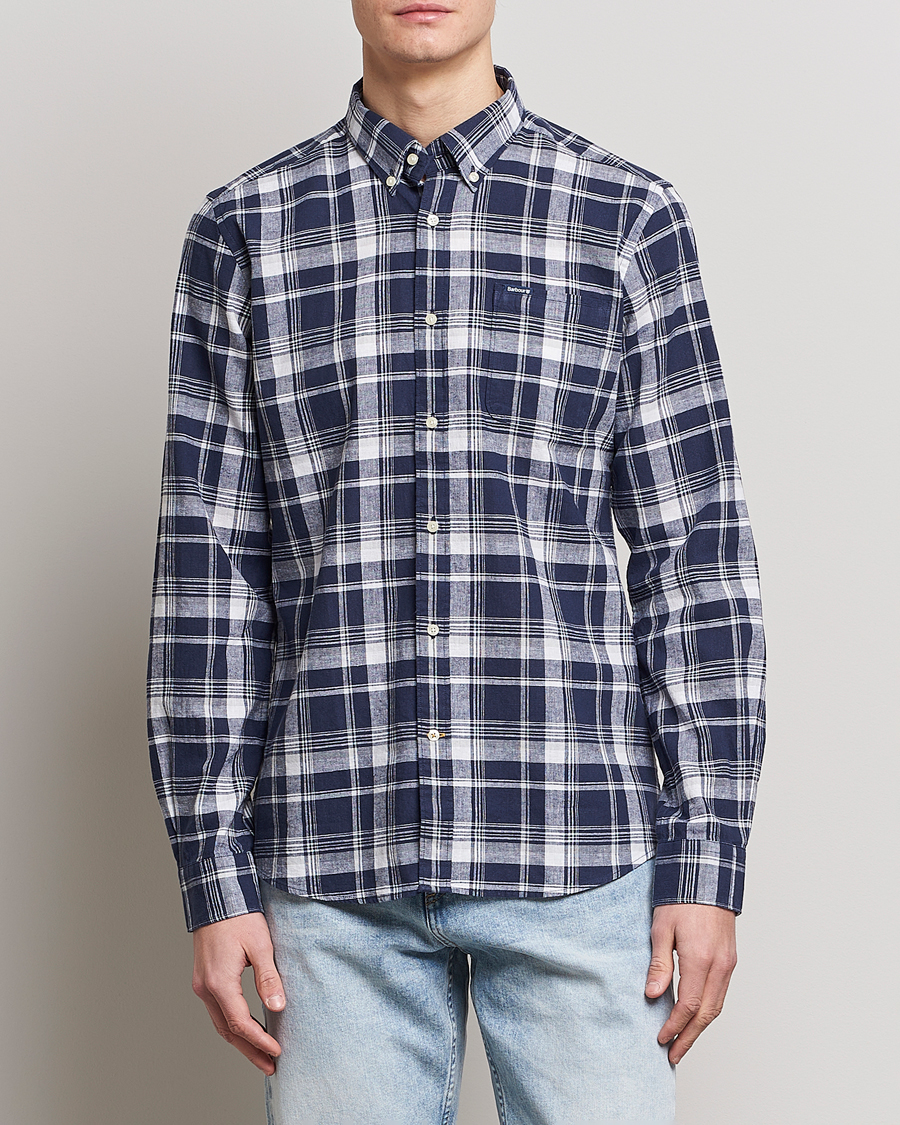 Mies |  | Barbour Lifestyle | Tailored Fit Ezra Cotton/Linen Checked Shirt Navy