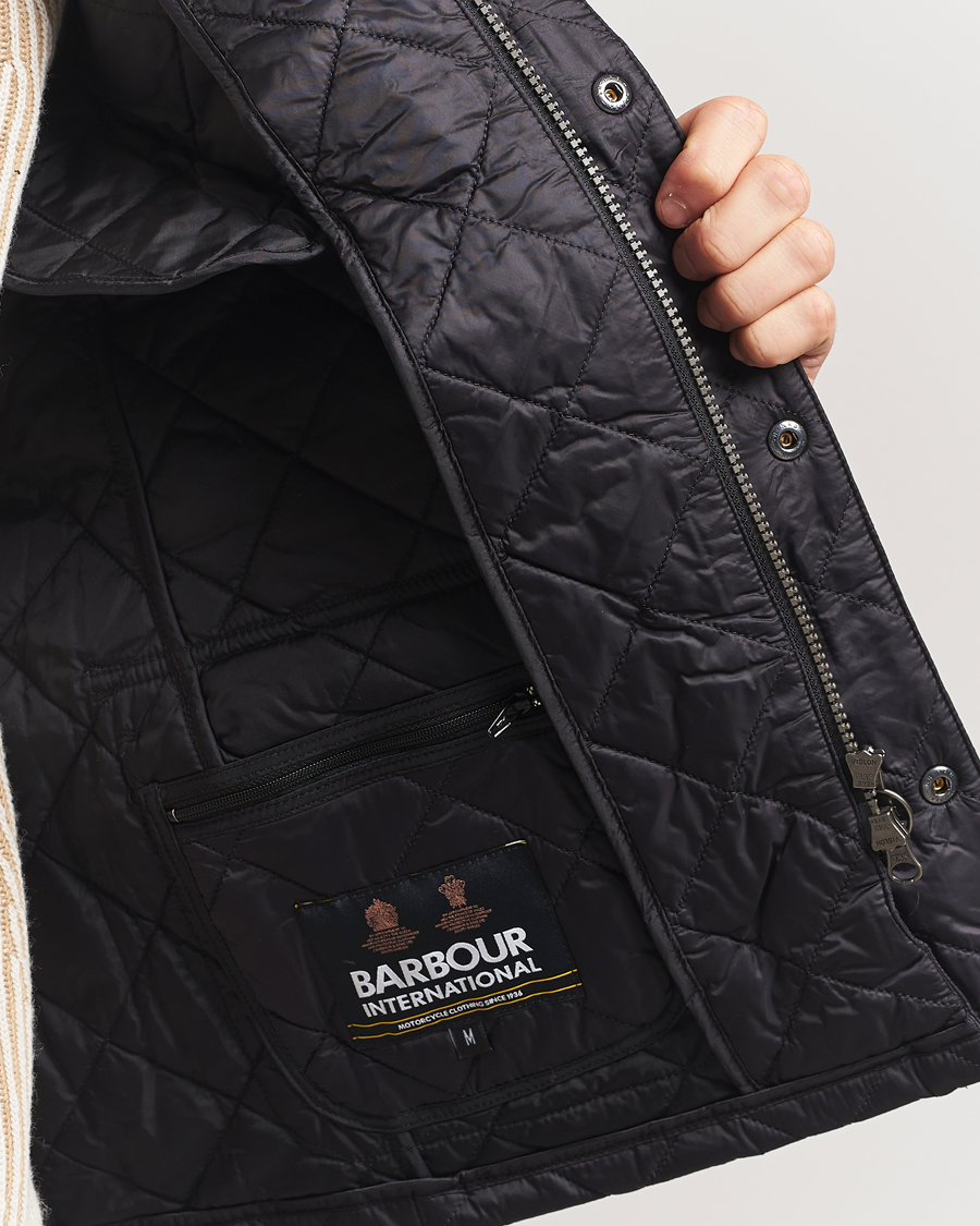 Mies | Takit | Barbour International | Ariel Quilted Jacket Black