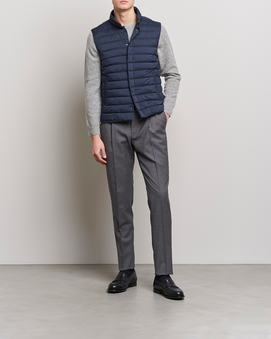 Mies | Ulkoliivit | Herno | Nuage Matt Nylon Vest Navy