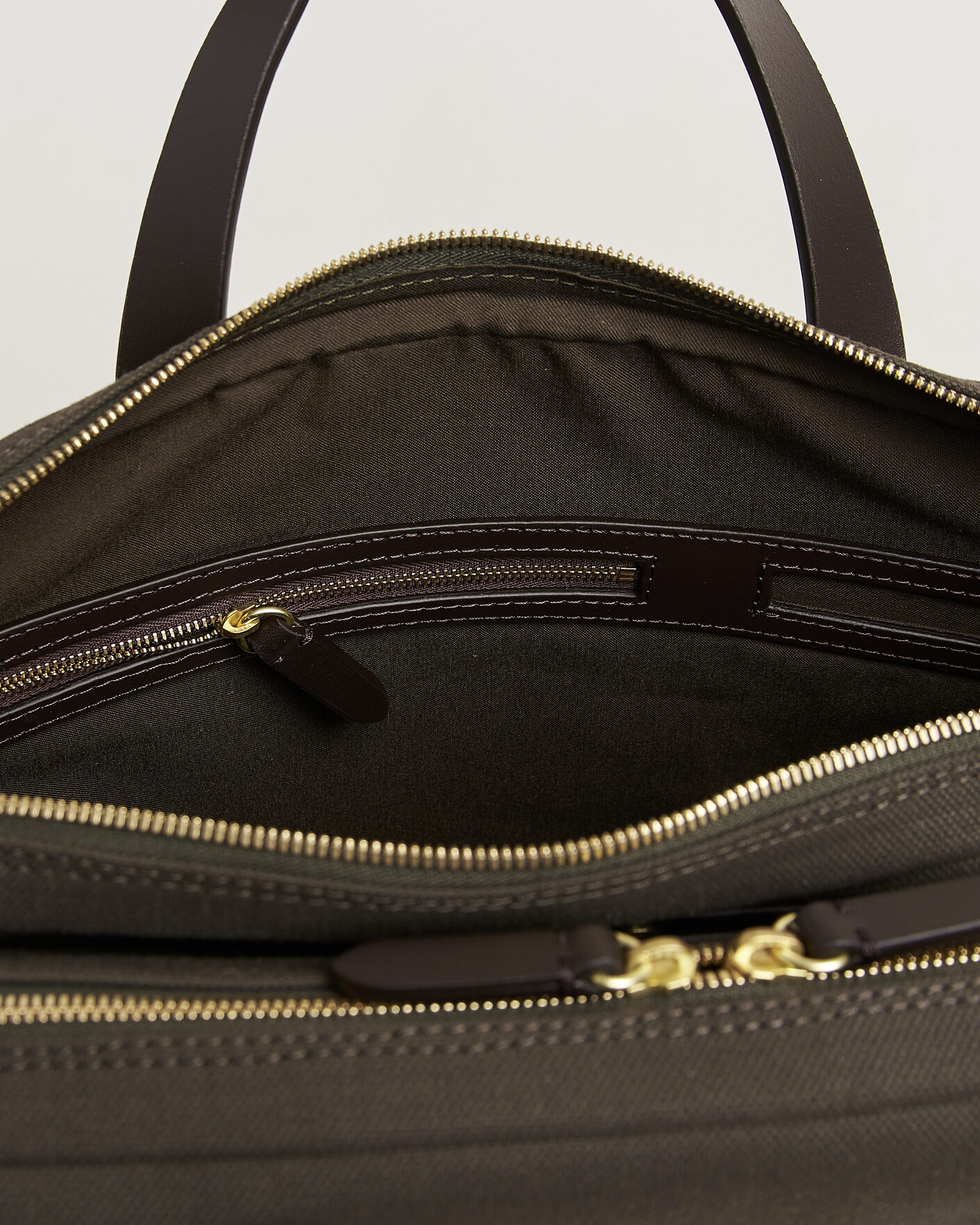 Mies | Laukut | Mismo | MismoM/S Endeavour BriefcaseArmy/Dark Brown