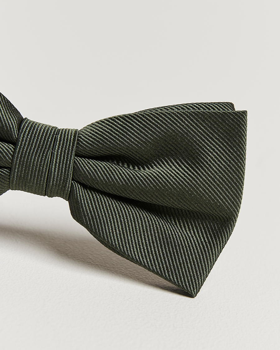 Mies | Rusetit | Amanda Christensen | Pre Tie Silk Olive