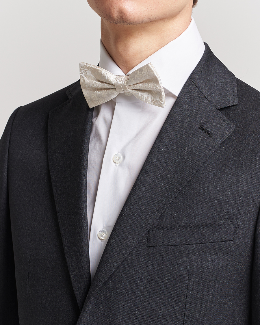 Mies | Amanda Christensen Tonal Paisley Pre Tie Silk Cream | Amanda Christensen | Tonal Paisley Pre Tie Silk Cream