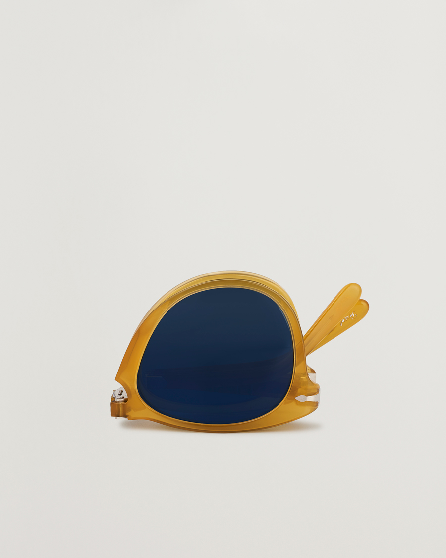 Mies | Persol 0PO0714 Steve McQueen Sunglasses Opal Yellow | Persol | 0PO0714 Steve McQueen Sunglasses Opal Yellow