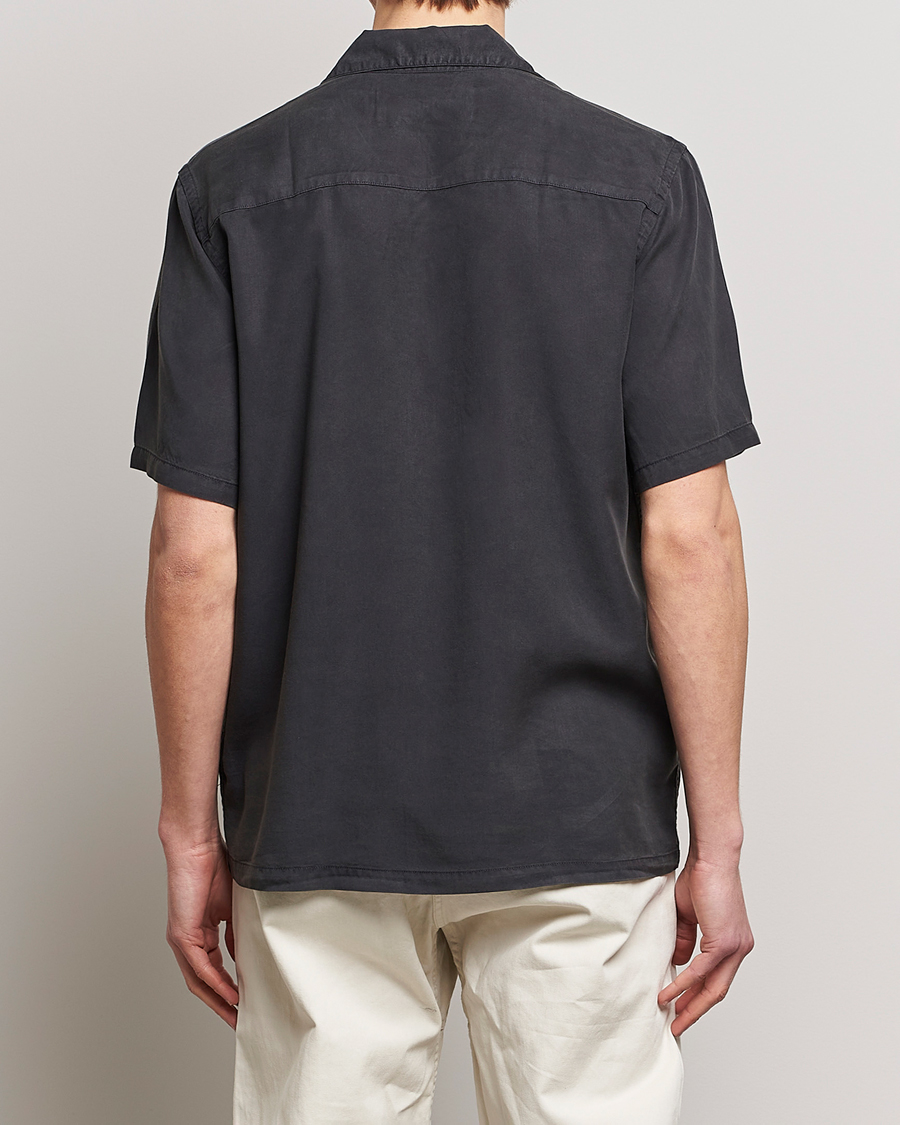 Mies | Kauluspaidat | A Day's March | Yamu Short Sleeve Tencel Shirt Off Black