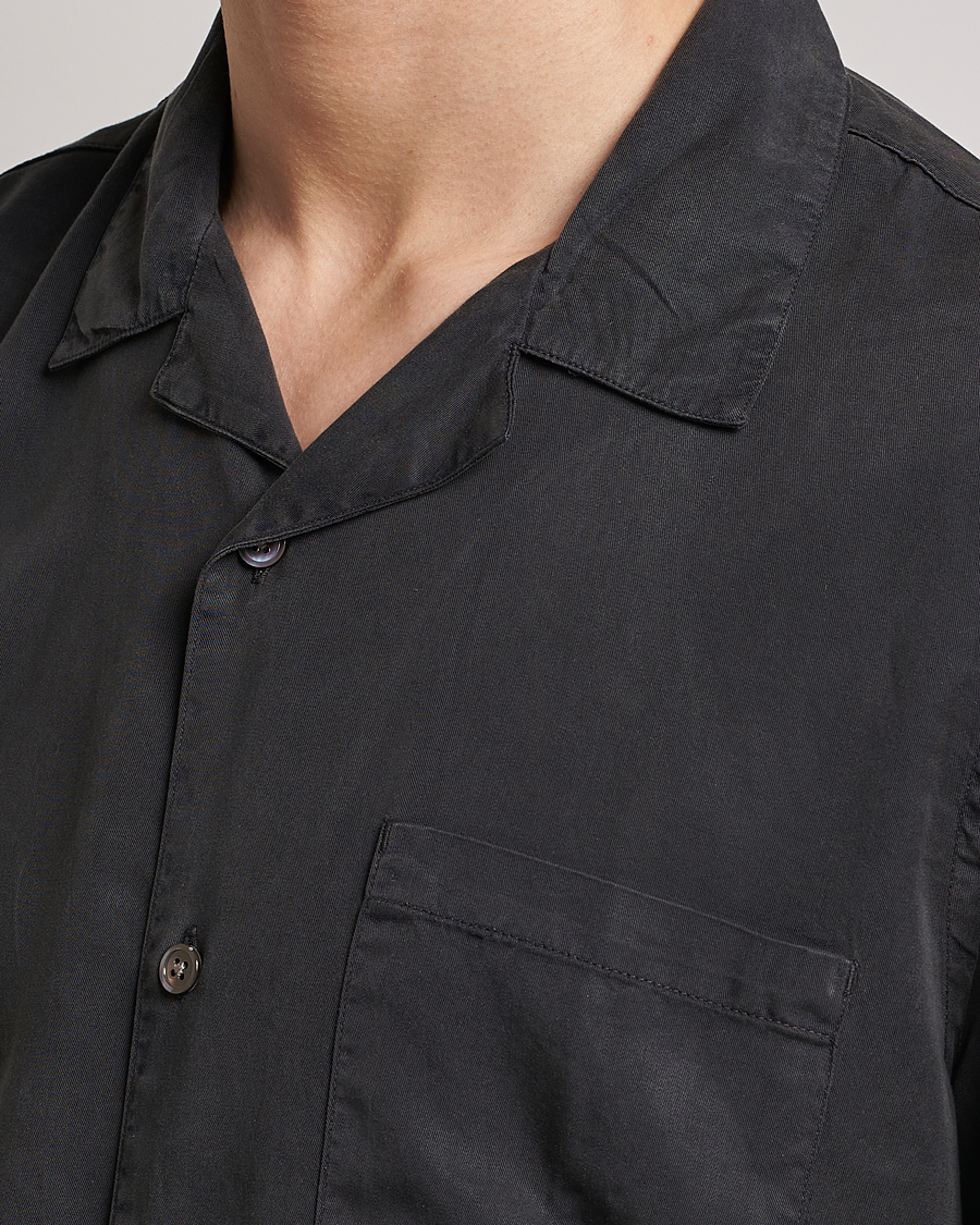 Mies | Kauluspaidat | A Day's March | Yamu Short Sleeve Tencel Shirt Off Black