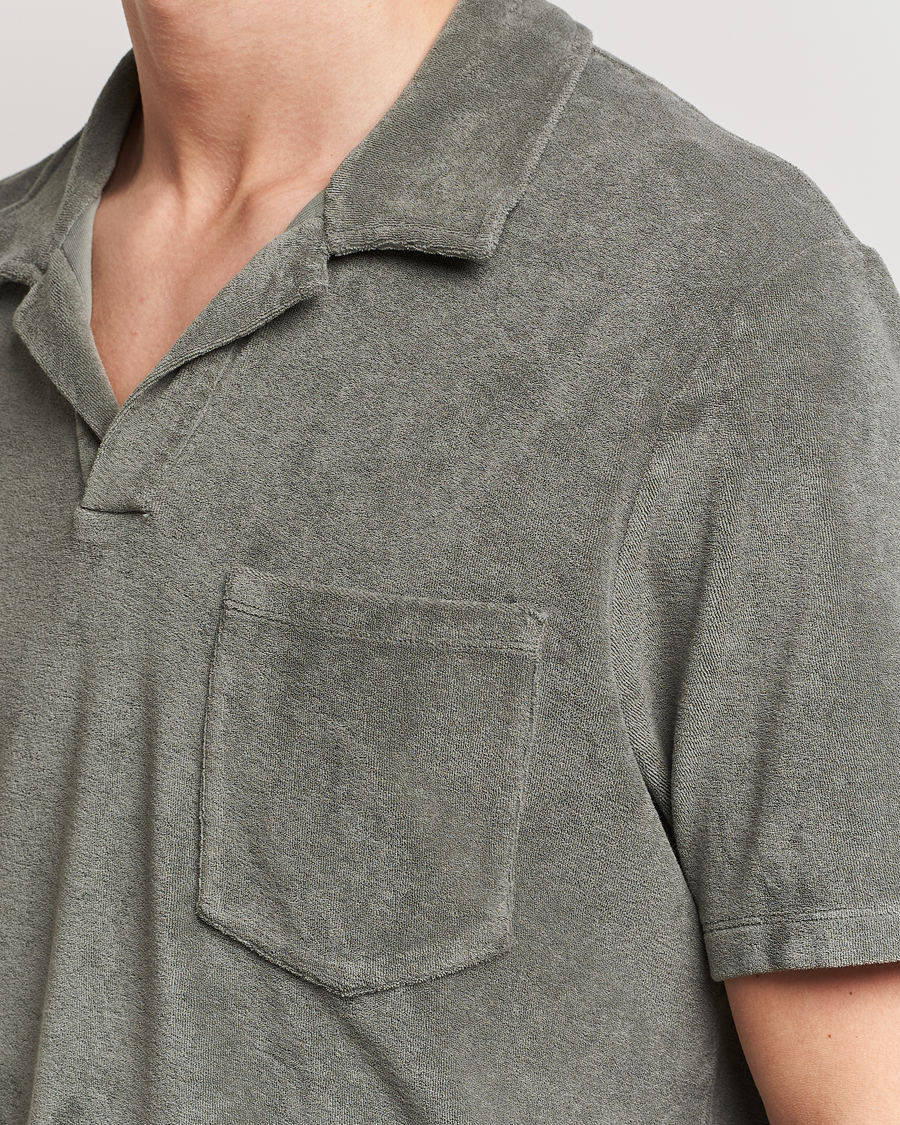 Mies | Pikeet | A Day's March | Terry Polo Dusty Green