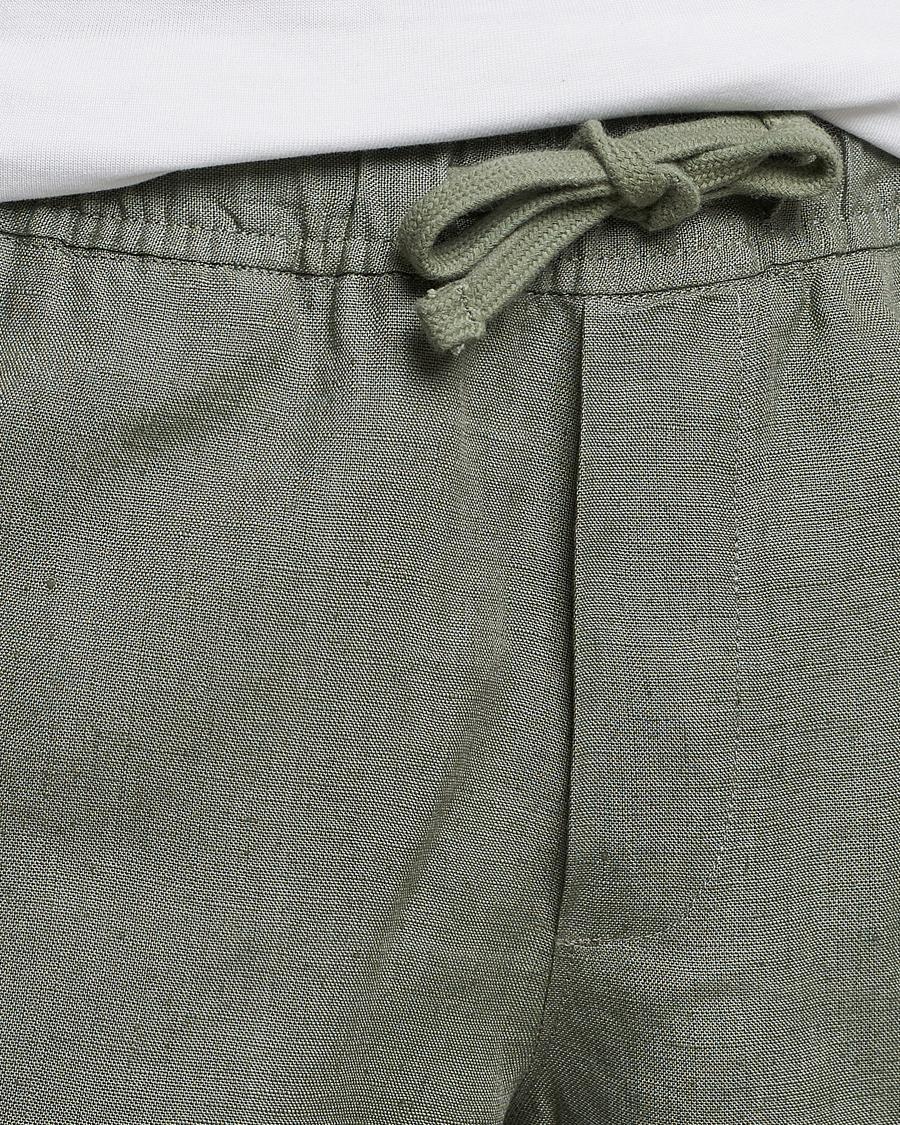 Mies | Shortsit | A Day's March | Ipu Drawstring Linen Shorts Dusty Green