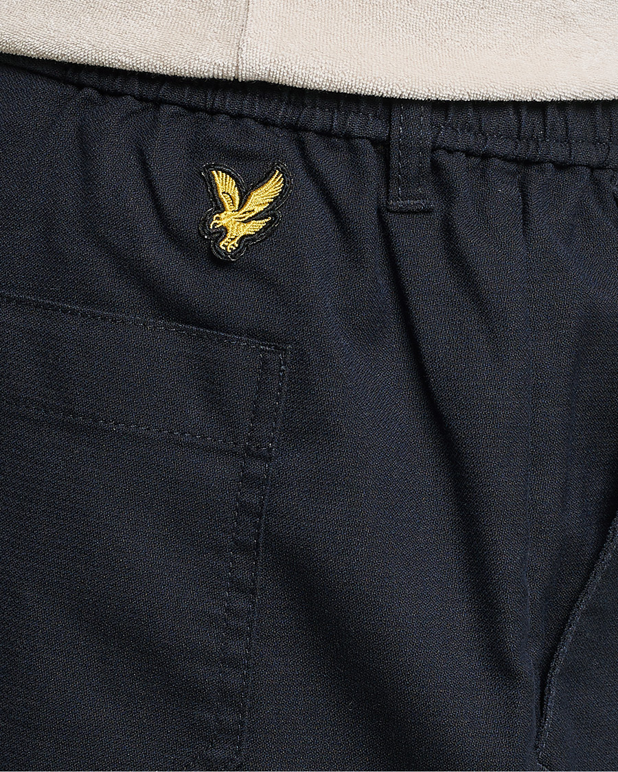 Mies | Shortsit | Lyle & Scott | Textured Shorts Dark Navy