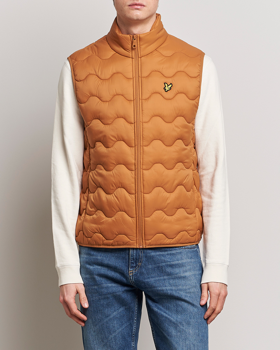 Mies | Ulkoliivit | Lyle & Scott | Crest Quilted Gilet Vest Salt Burne