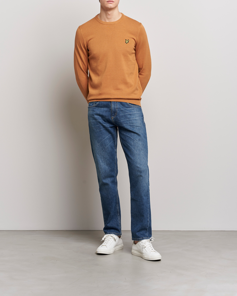 Mies | Puserot | Lyle & Scott | Crew Neck Cotton Sweater Sand Burned