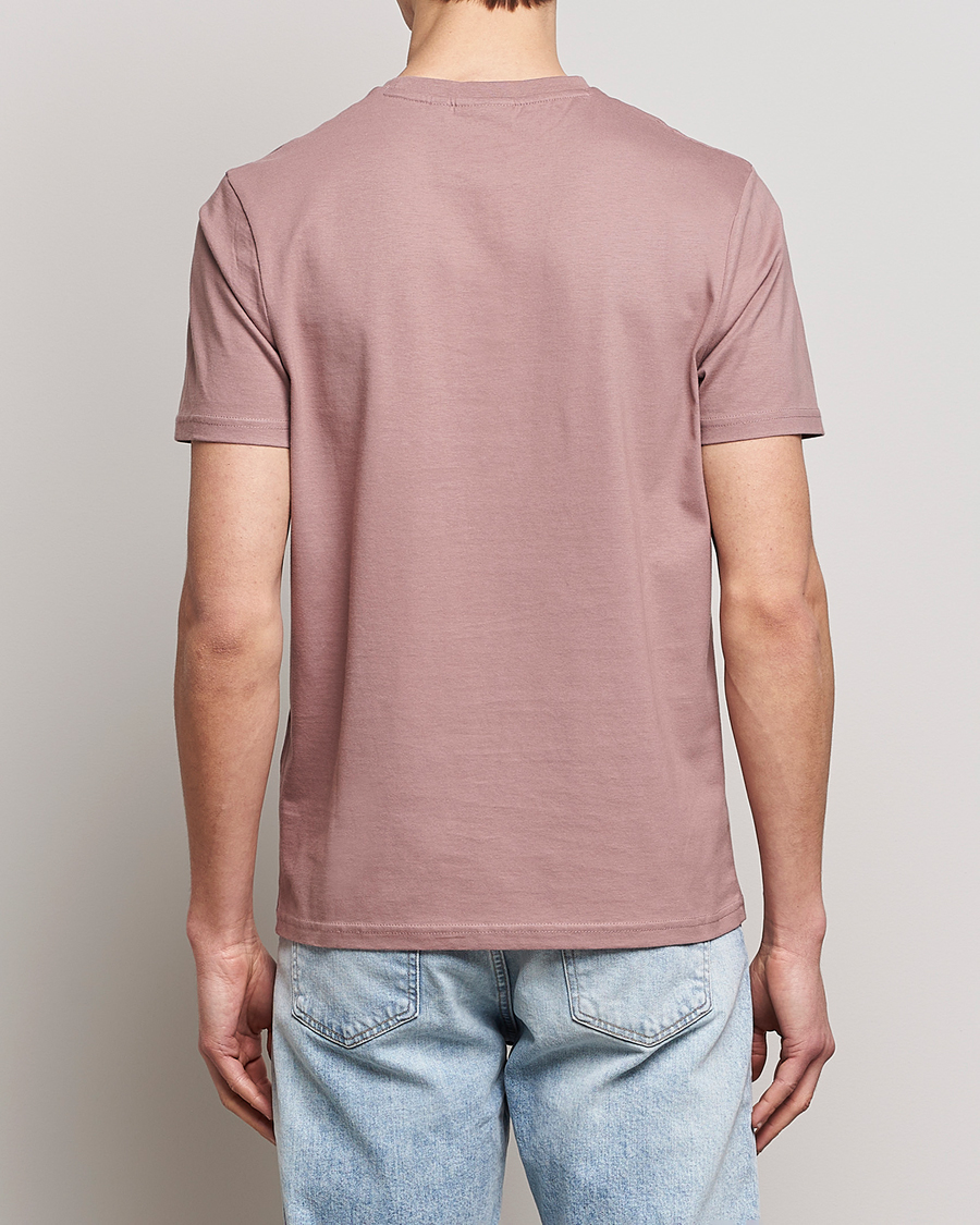 Mies | T-paidat | Lyle & Scott | Crew Neck Organic Cotton Tee Hutton Pink