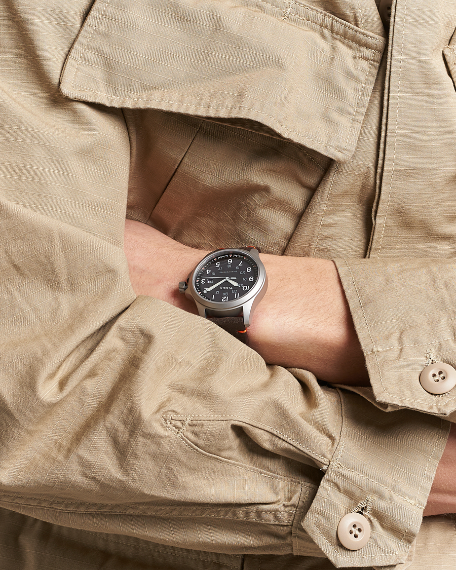 Mies | Kellot | Timex | Field Post Solar Watch 41mm Textured Black Dial