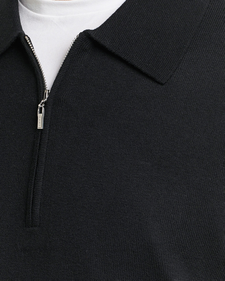 Mies | Puserot | Tiger of Sweden | Orbit Half Zip Merino Black