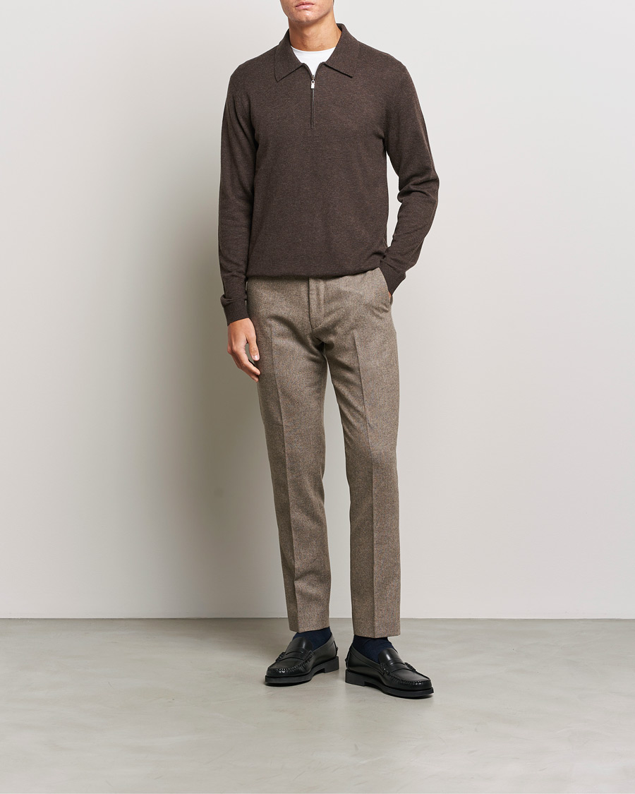 Mies | Puserot | Tiger of Sweden | Orbit Half Zip Merino Coffee