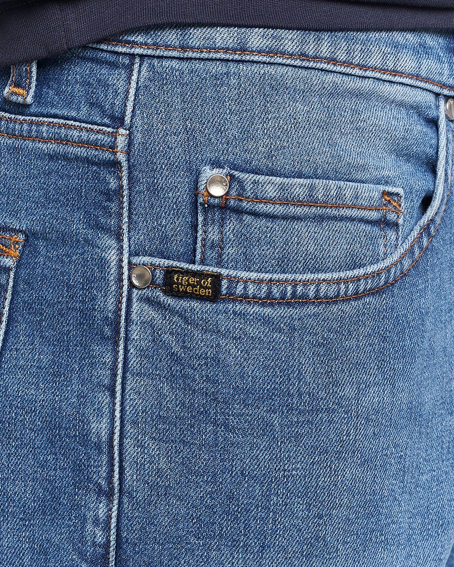 Mies | Farkut | Tiger of Sweden | Pistolero Stretch Cotton Jeans Light Blue