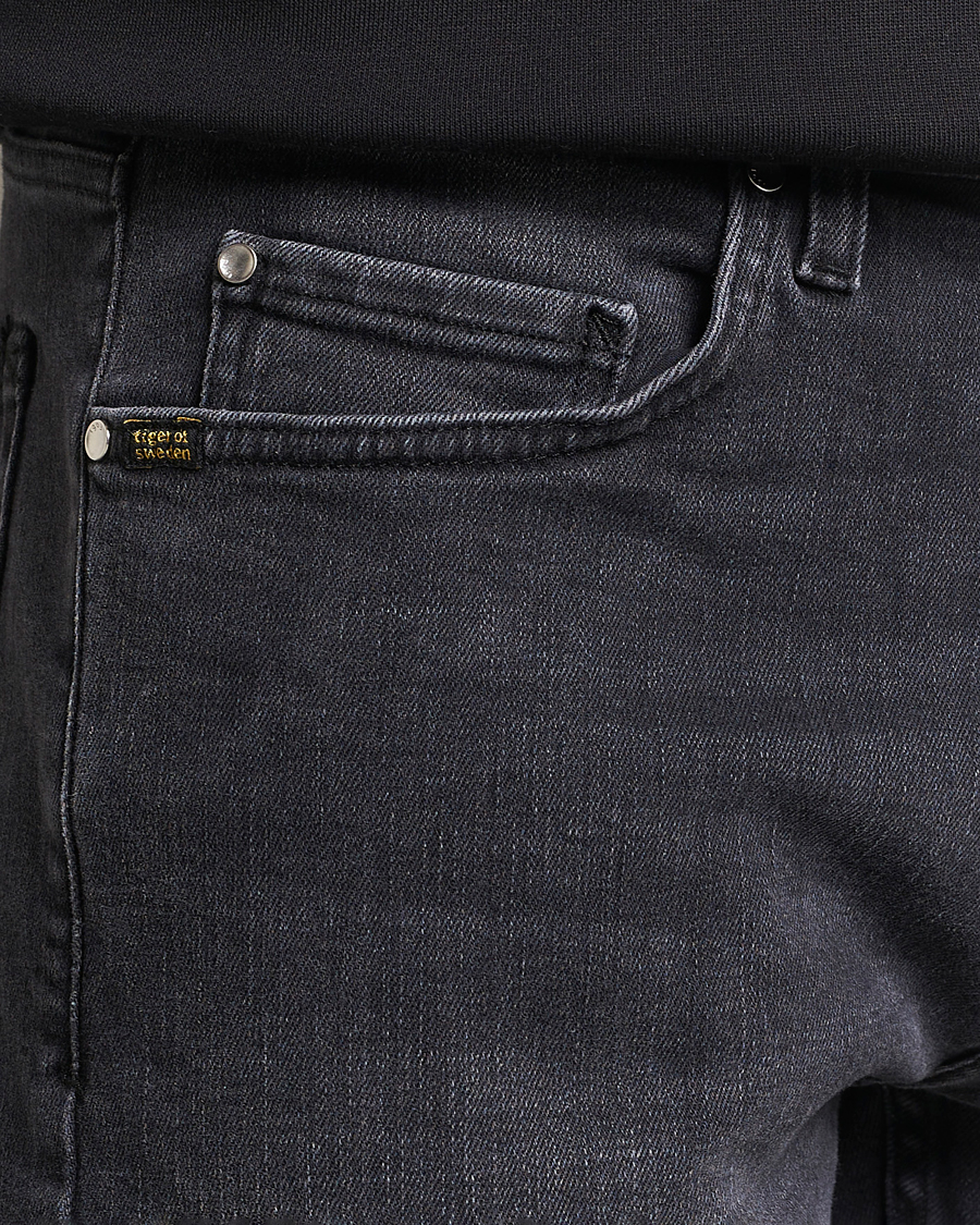 Mies | Farkut | Tiger of Sweden | Pistolero Stretch Cotton Jeans Black
