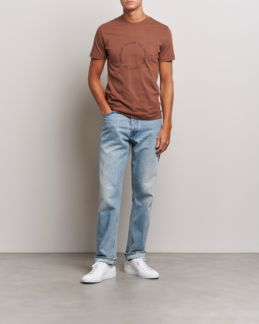 Mies | T-paidat | Tiger of Sweden | Dillan Crew Neck Logo T-Shirt Golden Copper