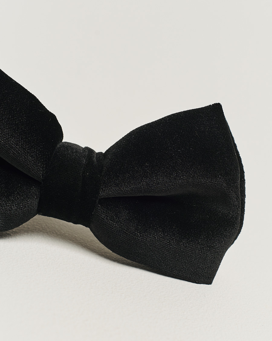 Mies | Eton Pre-Tied Velvet Bow Tie Black | Eton | Pre-Tied Velvet Bow Tie Black