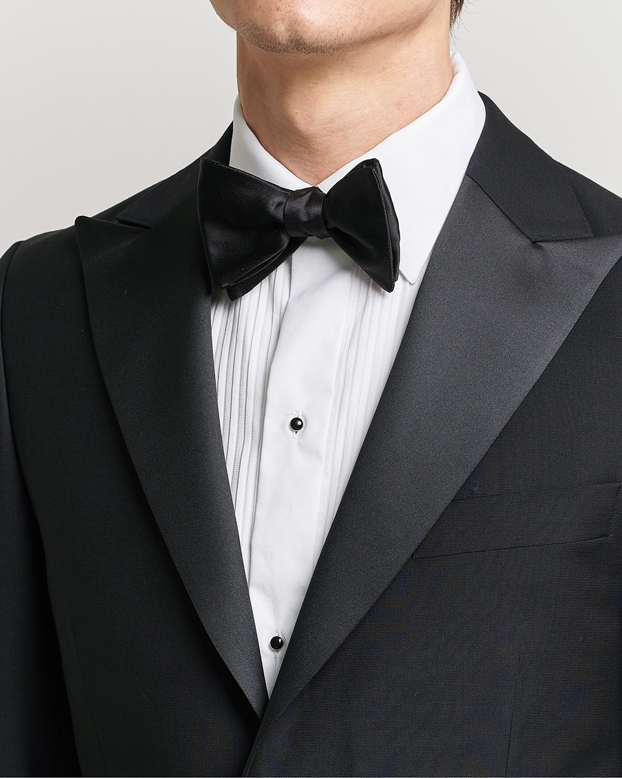 Mies | Rusetit | Eton | Pre-Tied Silk Bow Tie Black