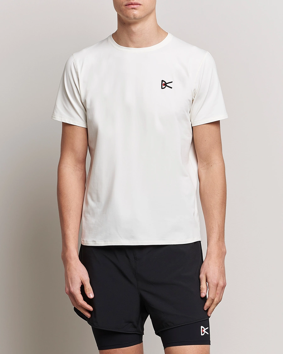 Mies | T-paidat | District Vision | Deva-Tech Short Sleeve T-Shirt White