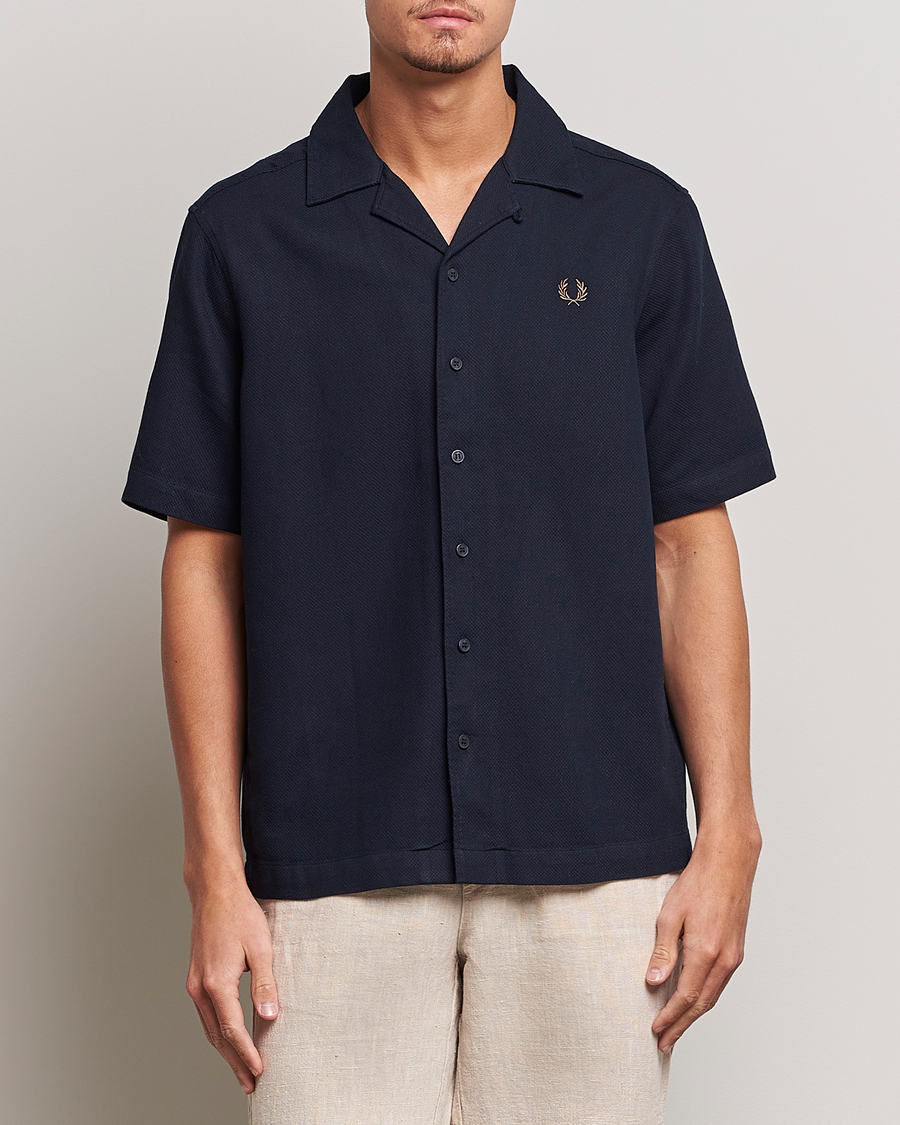 Mies |  | Fred Perry | Woven Pique Short Sleeve Linen Shirt Navy