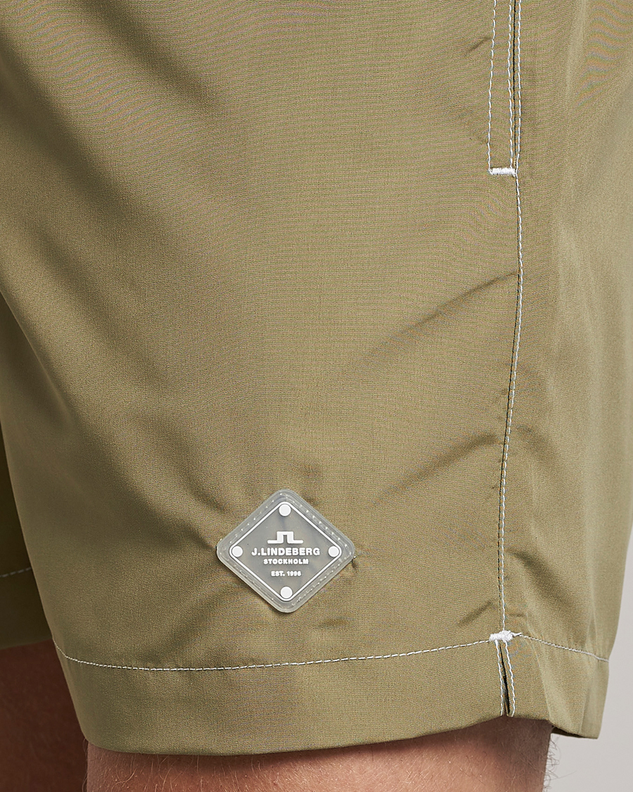 Mies | Uimahousut | J.Lindeberg | Banks Solid Swimshorts Aloe