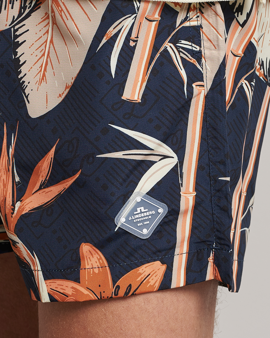Mies | Uimahousut | J.Lindeberg | Banks Tropical Swimshorts Navy