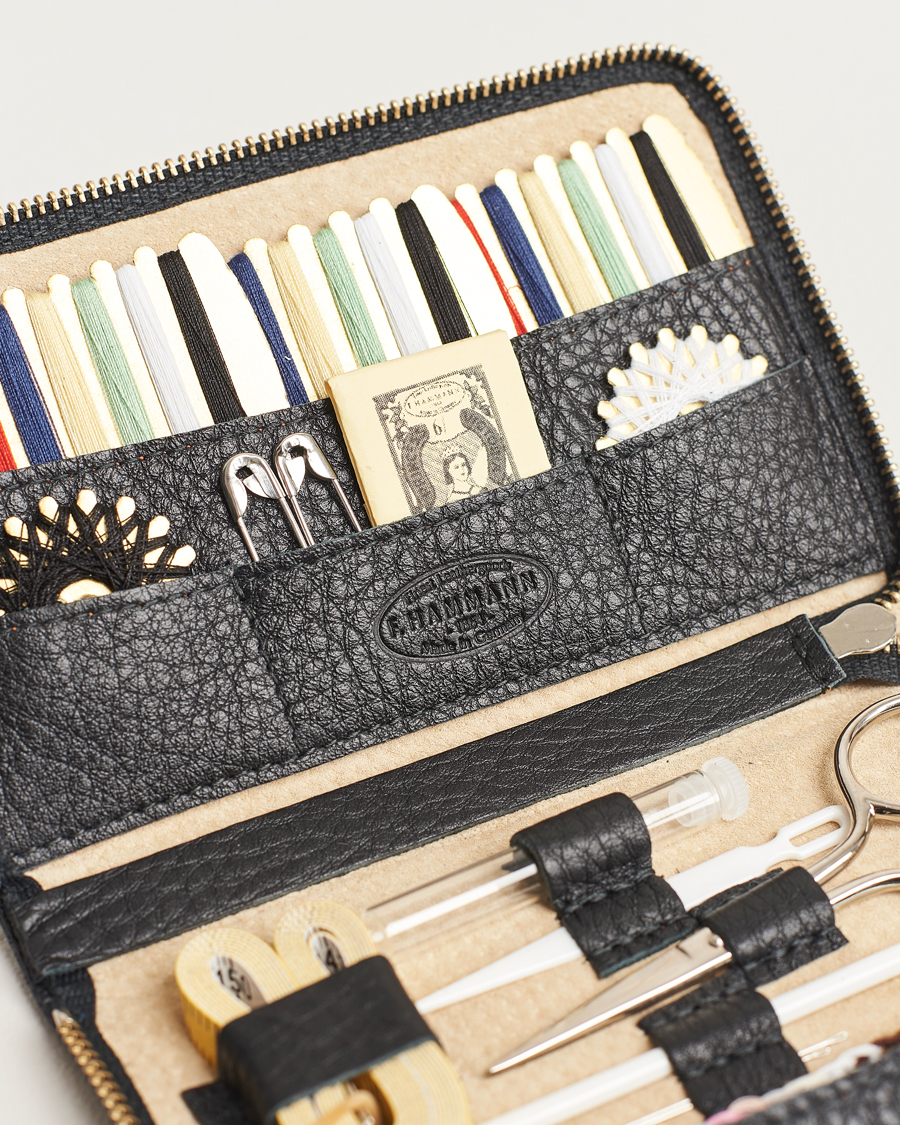 Mies | Kotiin | F. Hammann | Travel Sewing Set Black