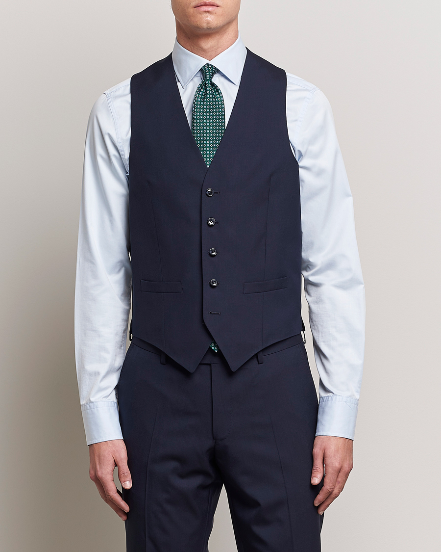 Mies | Pikkutakit | Oscar Jacobson | Carlo Wool Waistcoat Blue